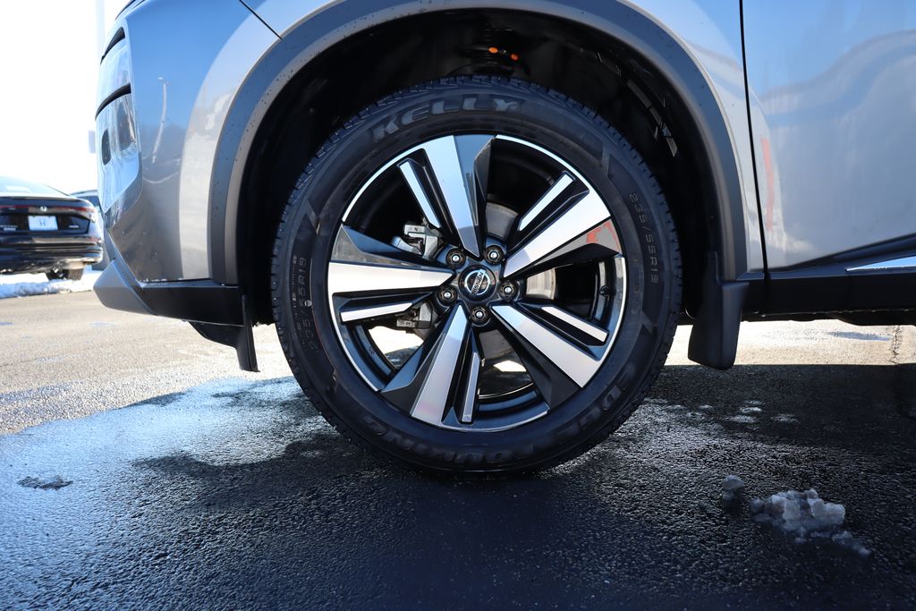 2021 Nissan Rogue SL 10