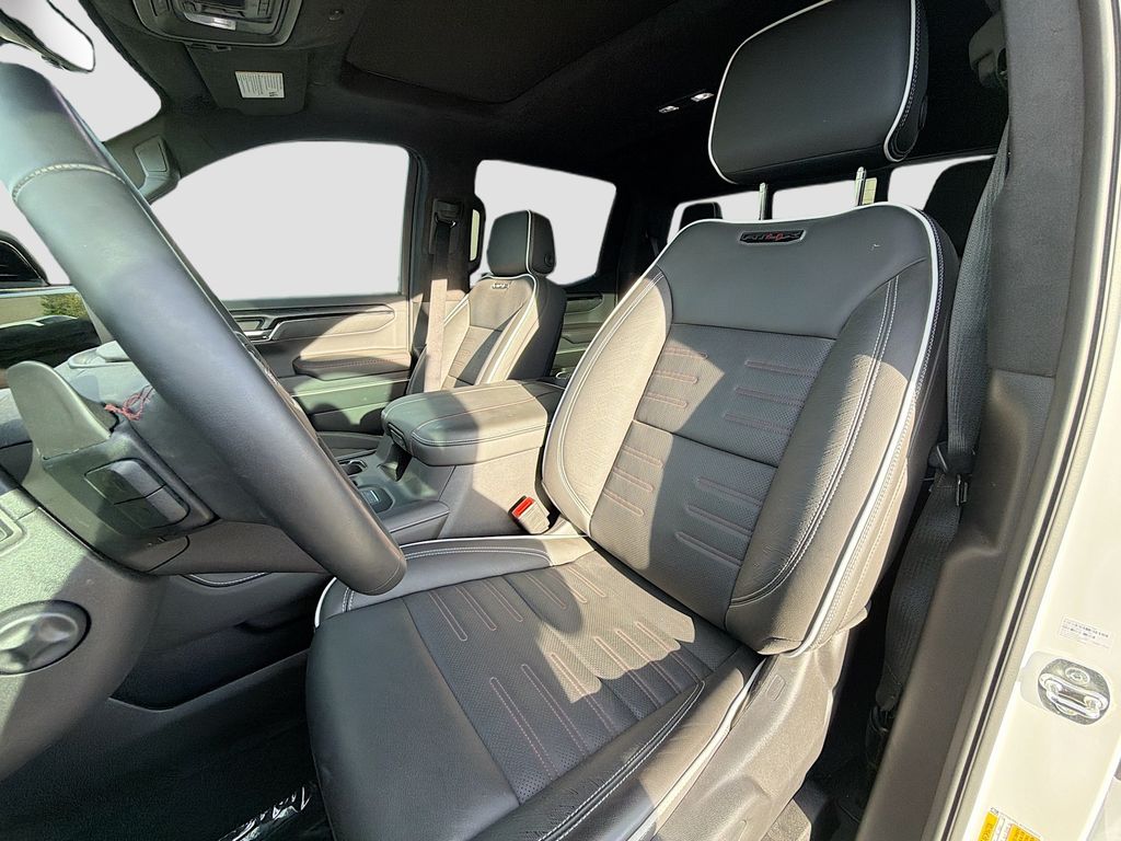 Used 2026 White GMC AT4X image 22
