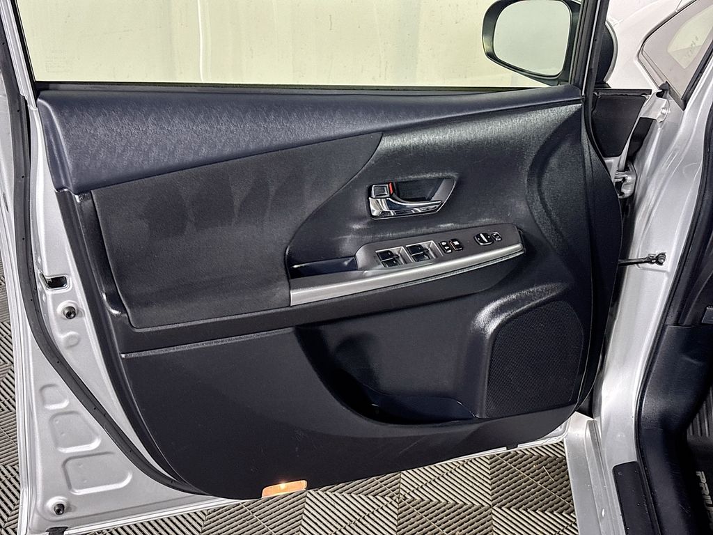 2017 Toyota Prius v Two