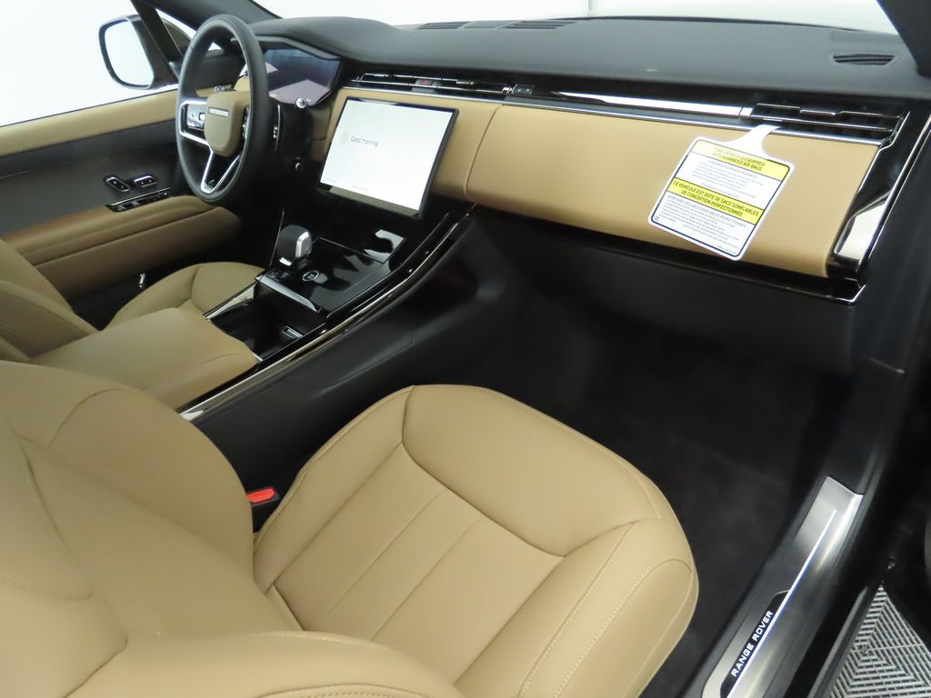 2025 Land Rover Range Rover Sport SE 19