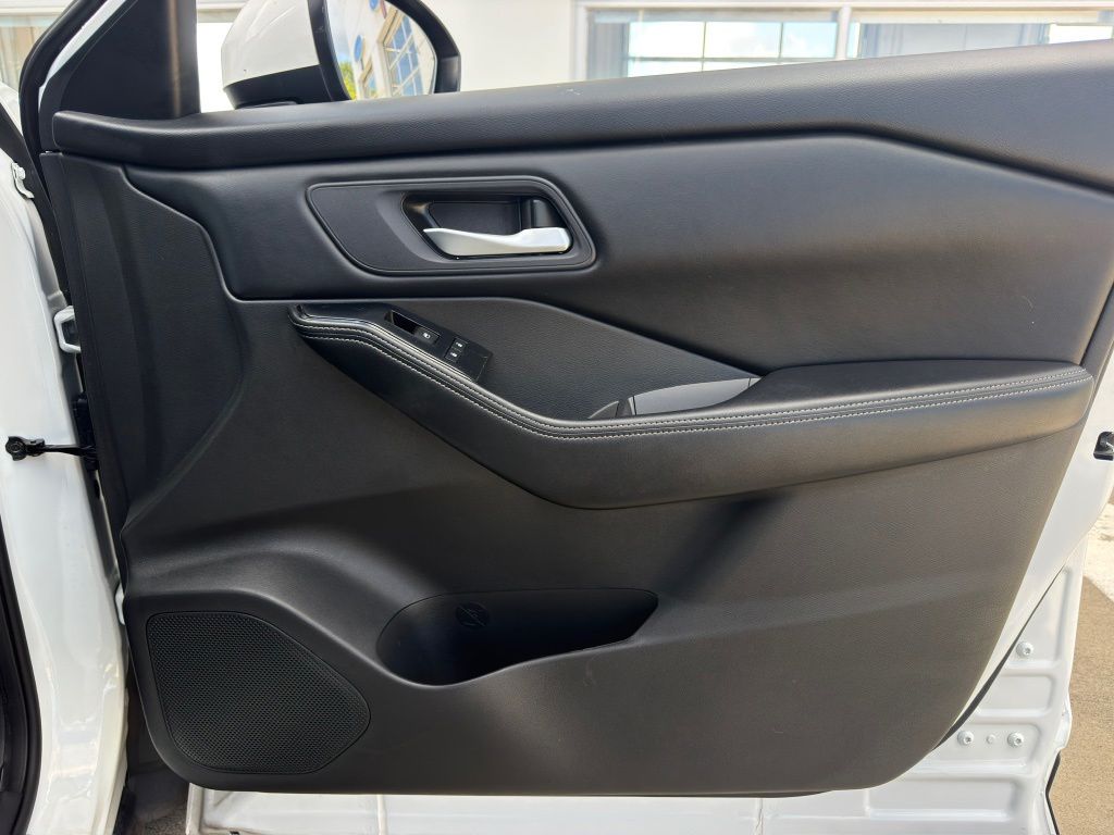 2024 Nissan Rogue SV White at Central Houston Nissan