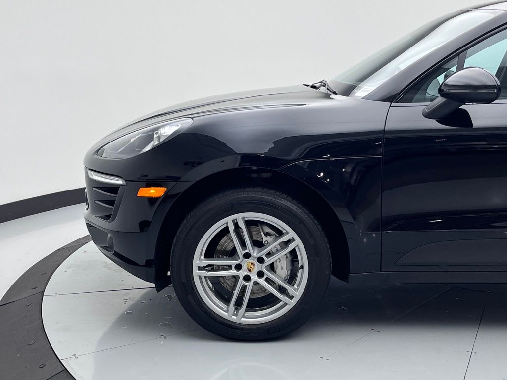 2017 Porsche Macan S 31