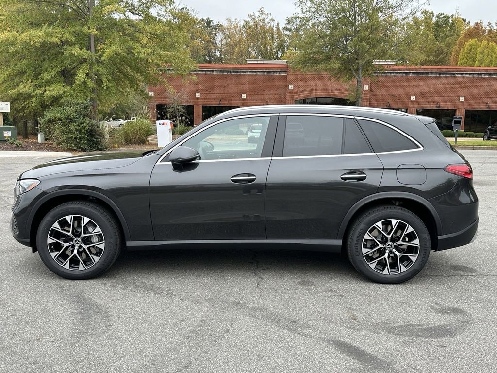 2025 Mercedes-Benz GLC GLC 350e 5