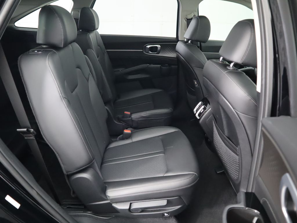2023 Kia Sorento SX 23