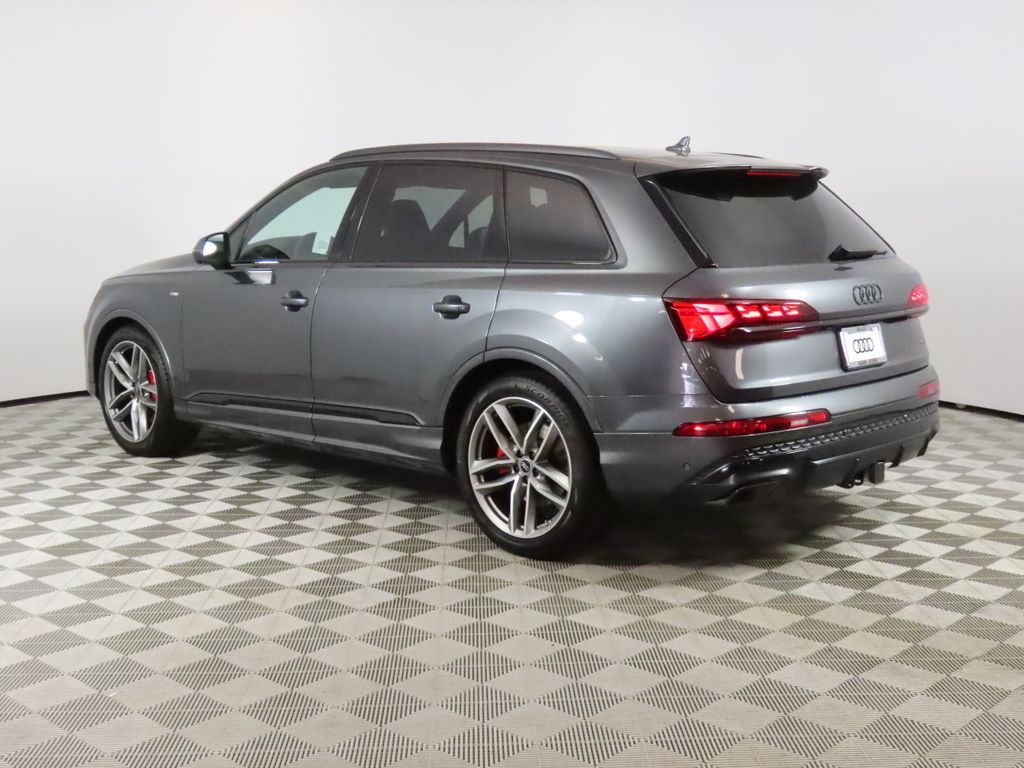 Thumbnail: 2026 Audi Q7 - 3