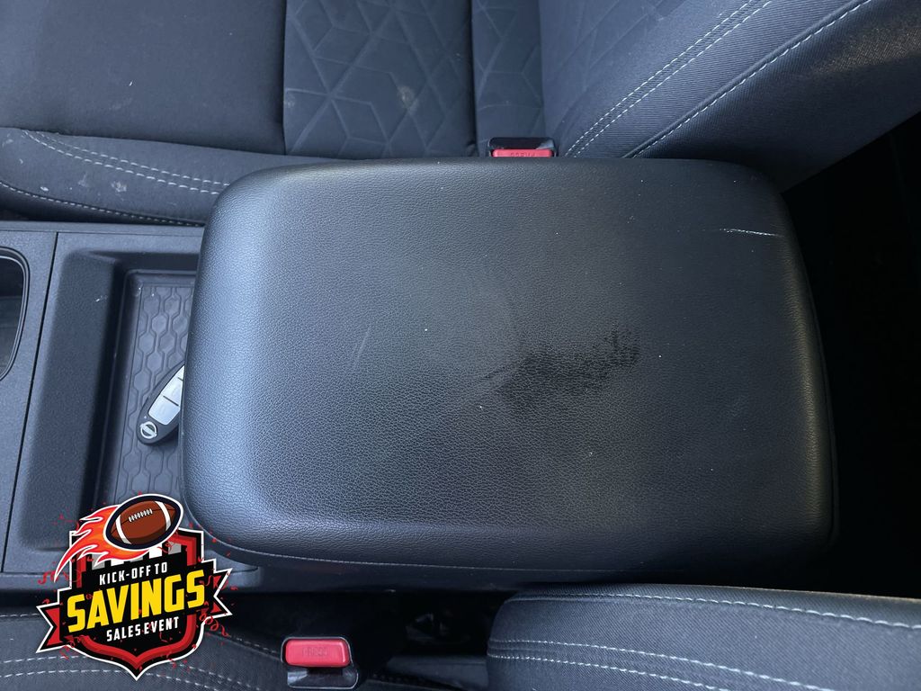 Used 2025 Nissan Frontier Truck