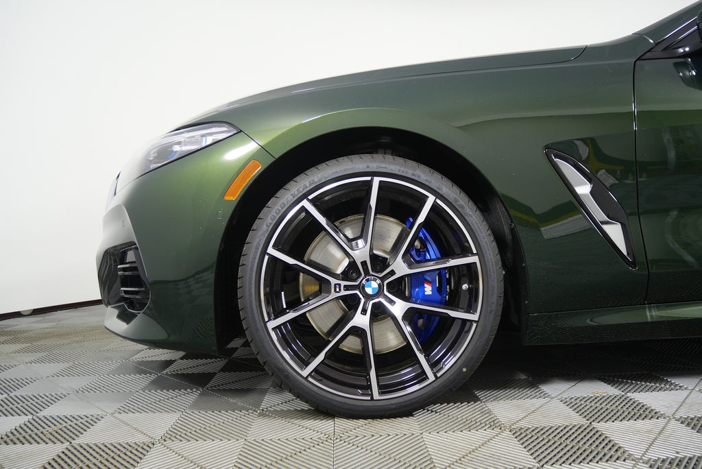 Thumbnail: 2026 BMW 8 Series - 8