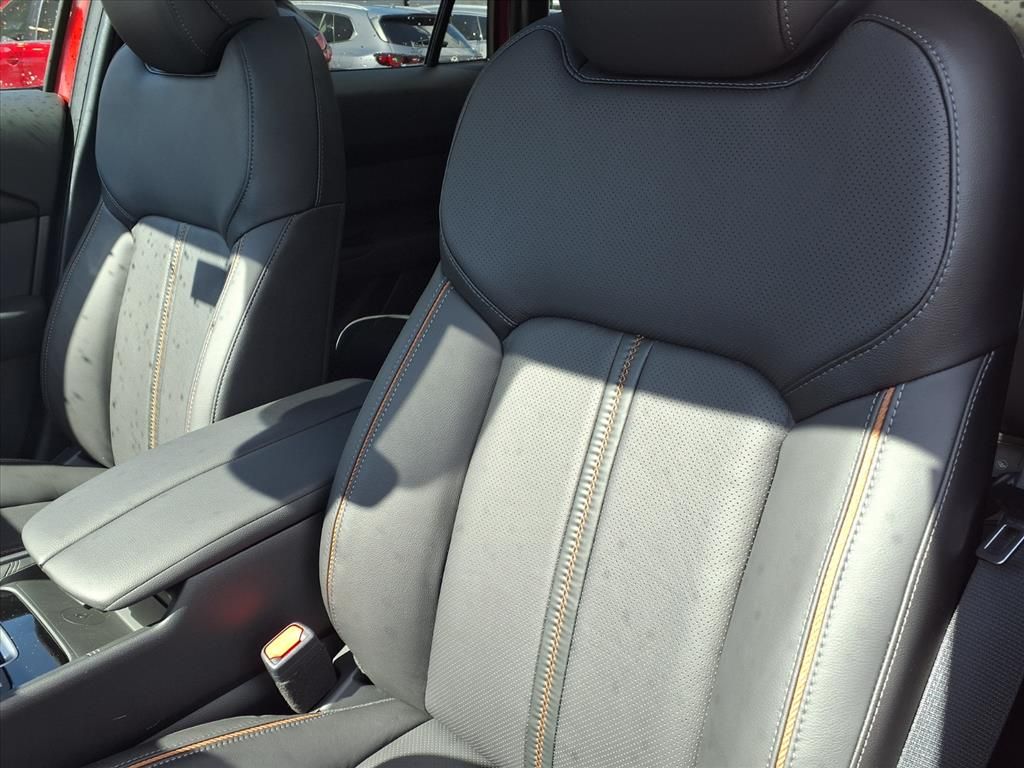 2025 Mazda CX-50 Hybrid Premium - 4
