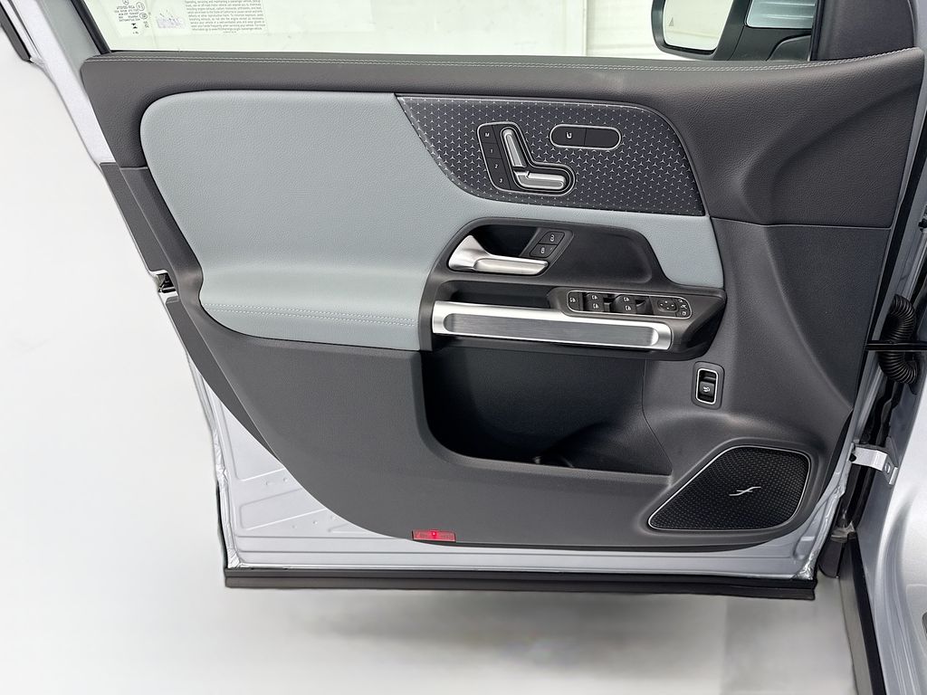Thumbnail: 2026 Mercedes-Benz GLB - 23