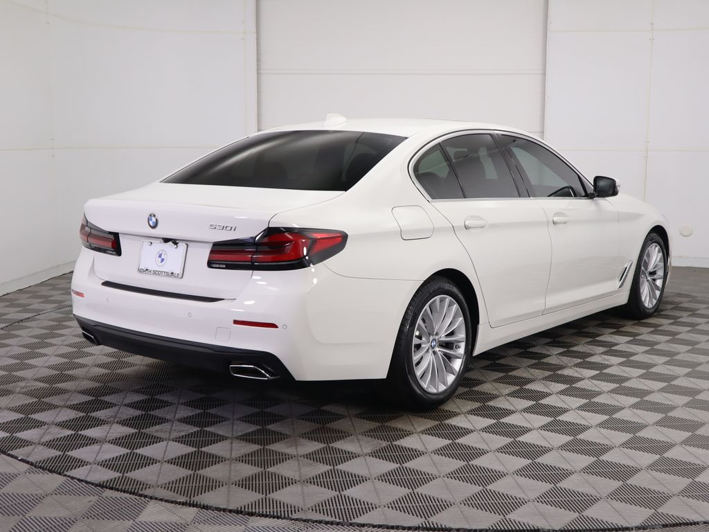 Thumbnail: 2022 BMW 5 Series - 5