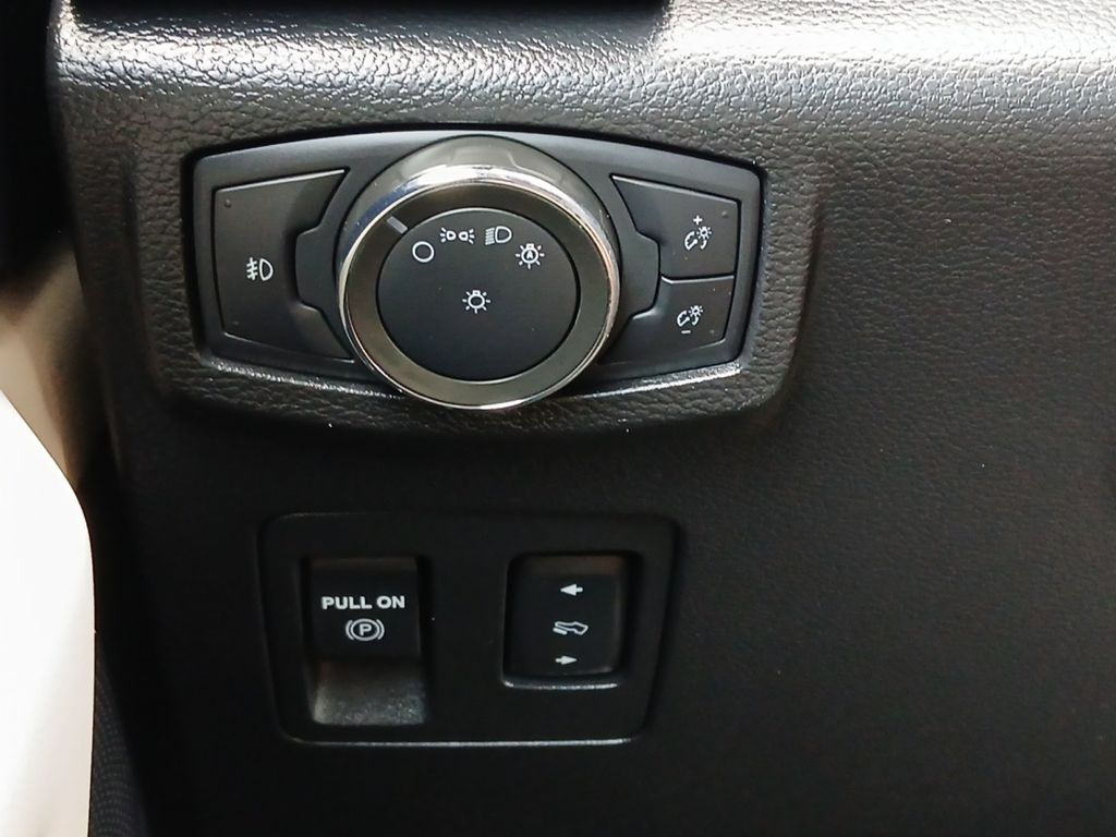 Used Car 2020 Ford Expedition Max  Platinum For Sale Under $30,000 In Austin, Texas