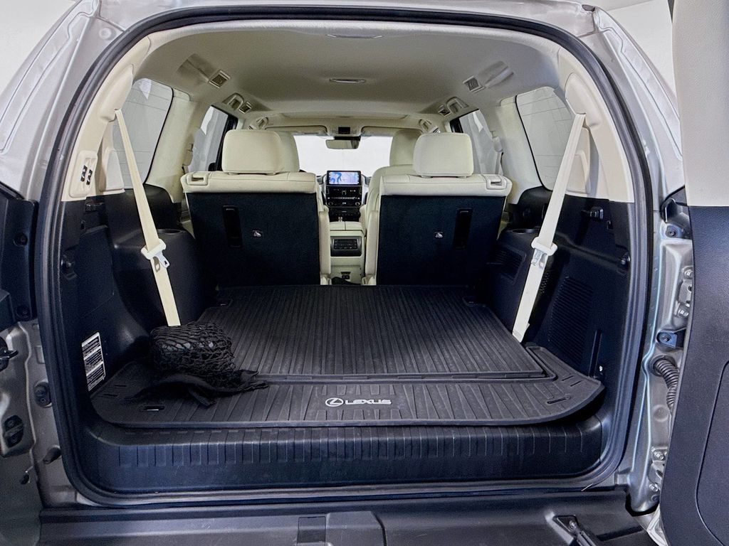 Thumbnail: 2022 Lexus GX - 27