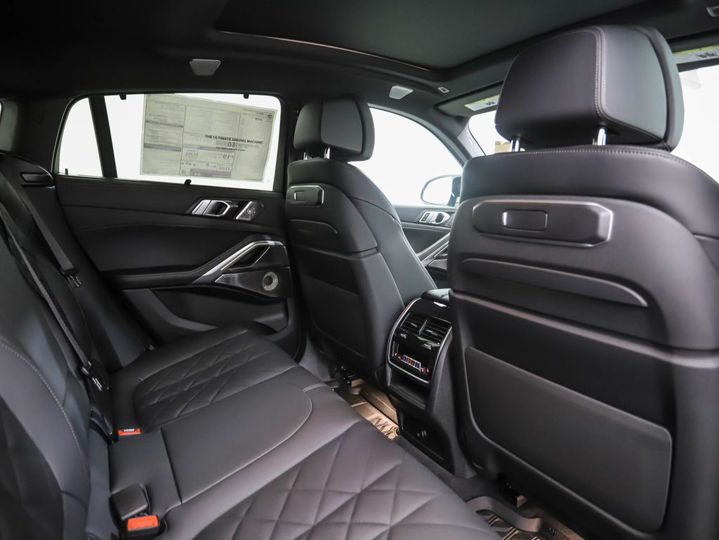 Thumbnail: 2026 BMW X6 - 25