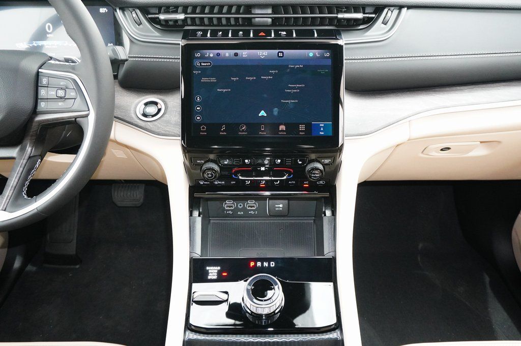 New Car 2025 Jeep Grand Cherokee L  Limited For Sale Under $50,000 In Weatherford, Texas