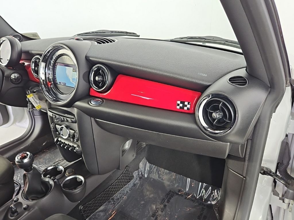 Thumbnail: 2012 MINI Cooper - 14