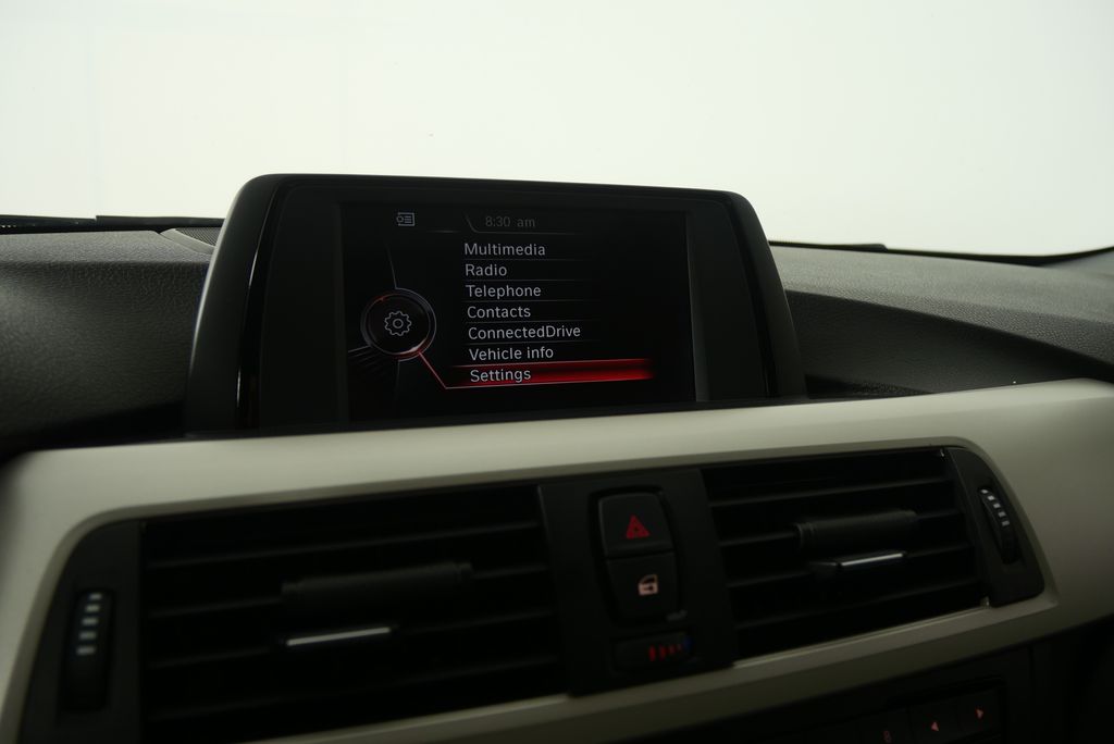 2015 BMW 3 Series 320i xDrive 23