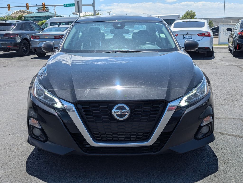 2020 Nissan Altima 2.0 Platinum 10