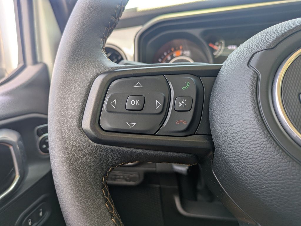 Used 2024 Jeep Wrangler SUV