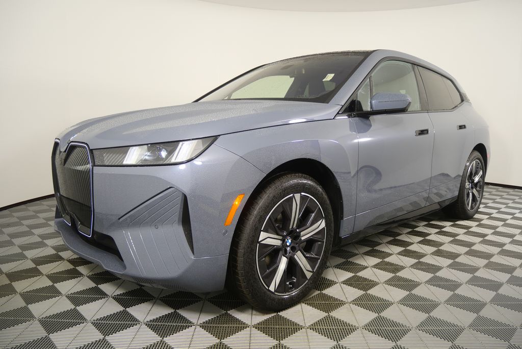 Thumbnail: 2026 BMW iX - 7