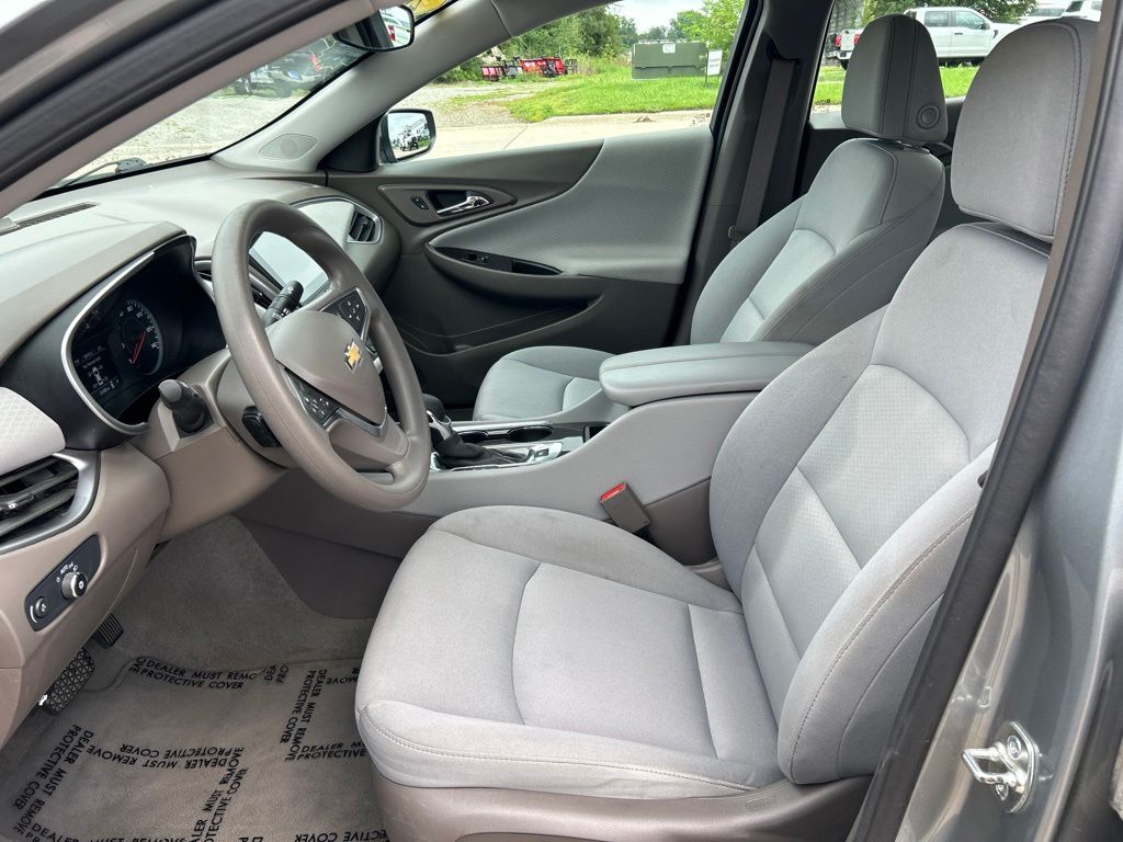 Used 2025 Chevrolet Malibu Sedan