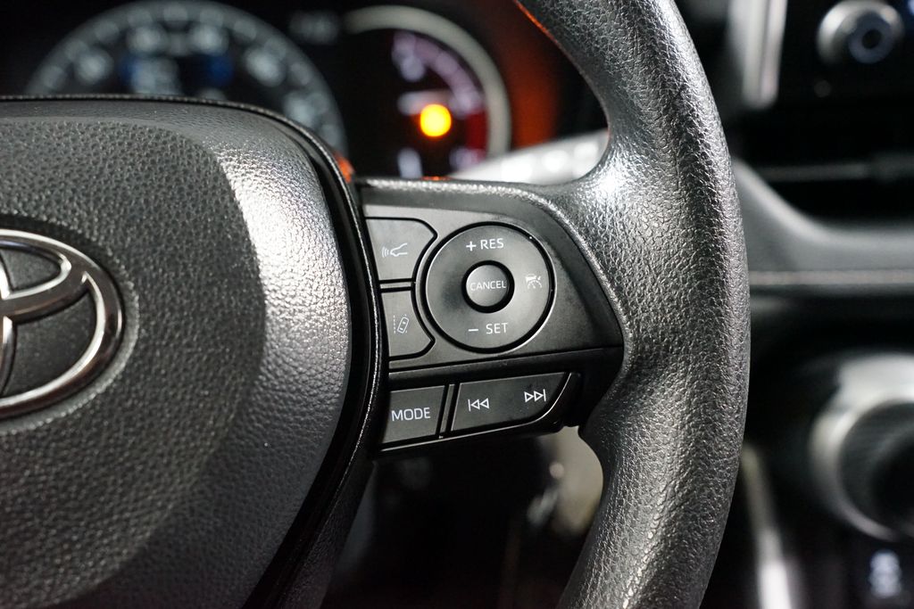 Thumbnail: 2025 Toyota RAV4 - 13