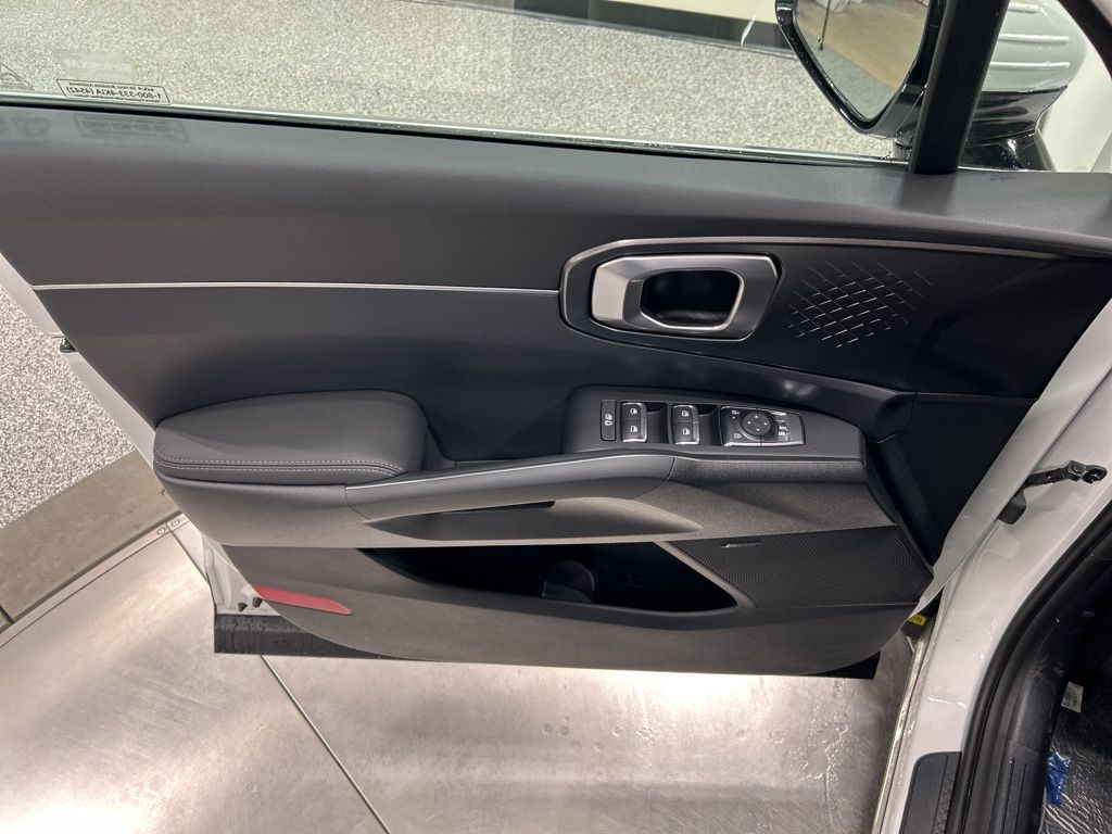 new 2026 Kia Sorento Hybrid car, priced at $43,415