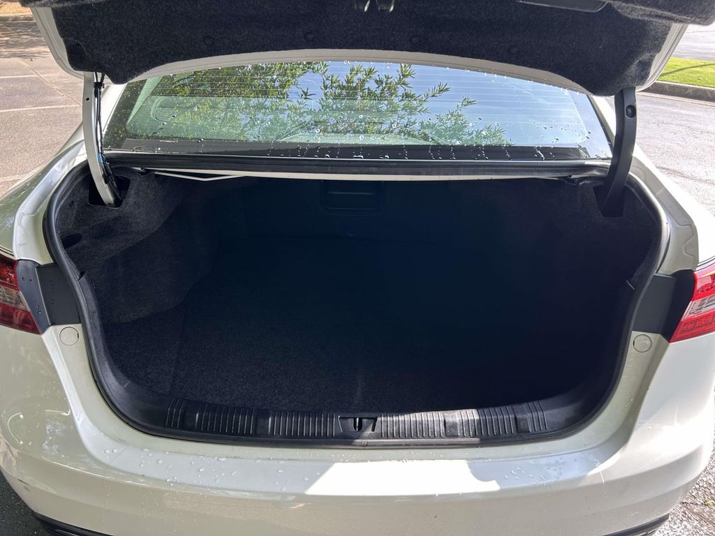 Used 2016 Toyota Avalon Sedan