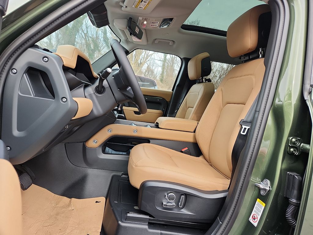 Thumbnail: 2026 Land Rover Defender - 6