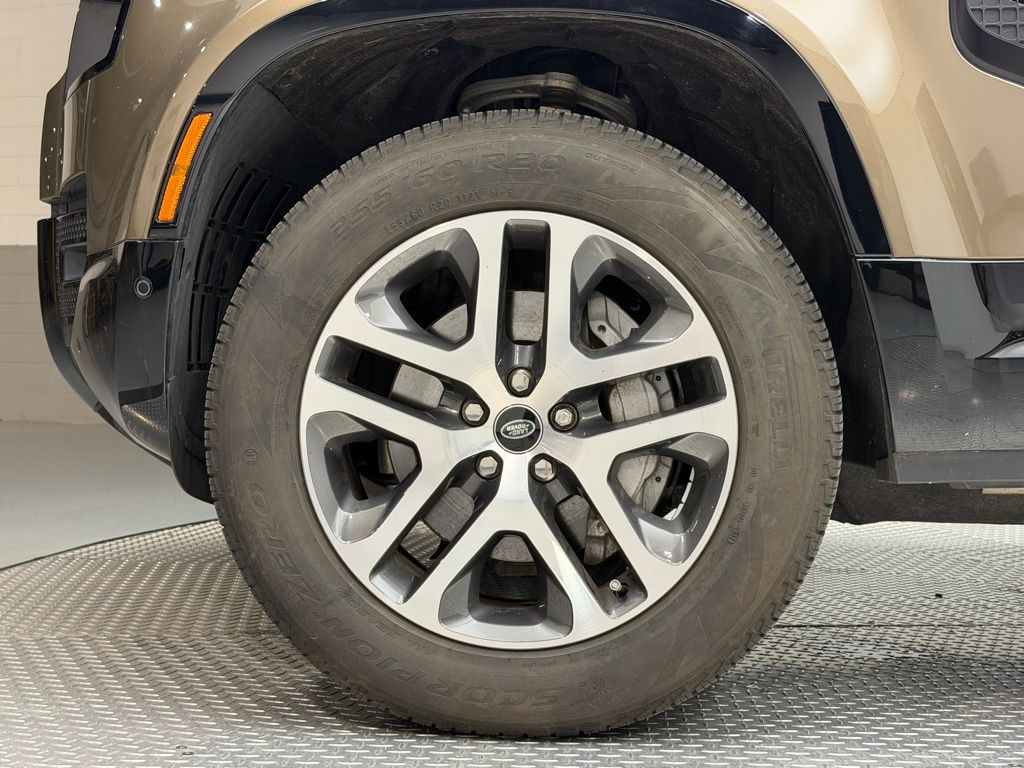 Thumbnail: 2024 Land Rover Defender - 5