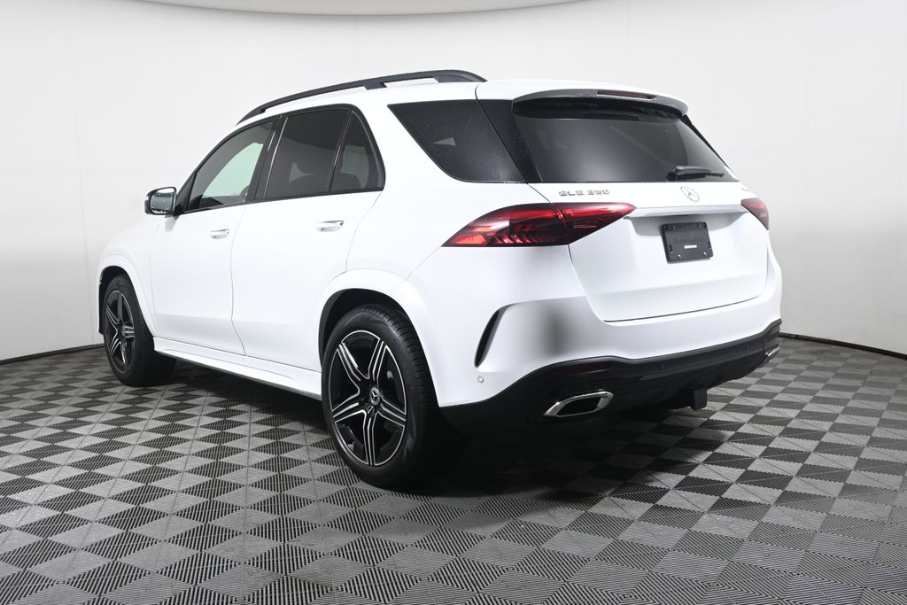 Thumbnail: 2026 Mercedes-Benz GLE - 5