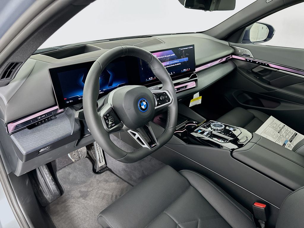 2025 BMW i5 eDrive40 9