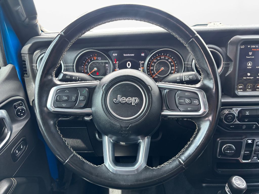Used Car 2022 Jeep Gladiator  Overland For Sale Under $30,000 In Austin, Texas