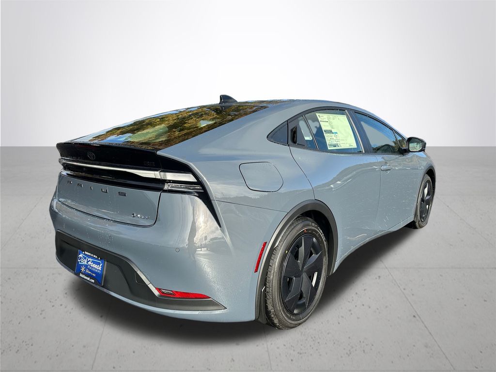 2026 Toyota Prius Plug-In Hybrid SE