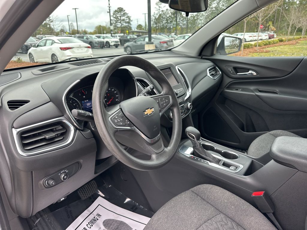 2022 Summit White Chevrolet Equinox LT FWD SUV