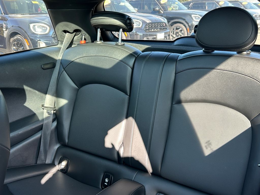 Thumbnail: 2022 MINI Cooper - 29