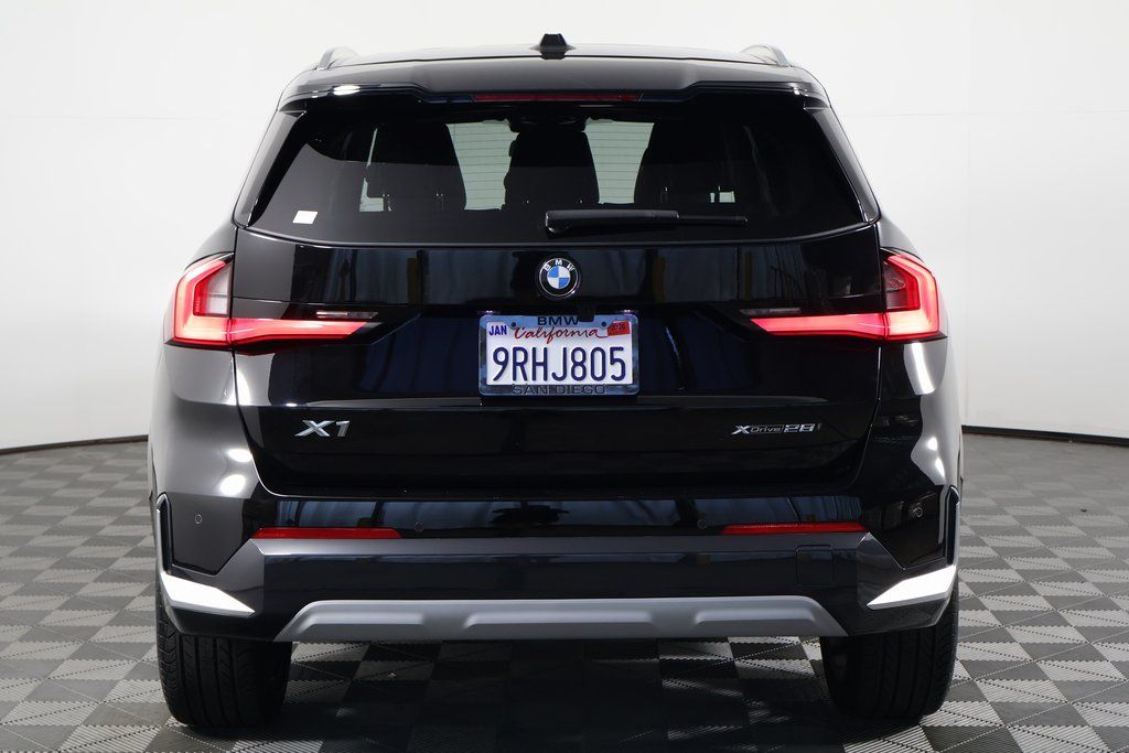 Thumbnail: 2025 BMW X1 - 5