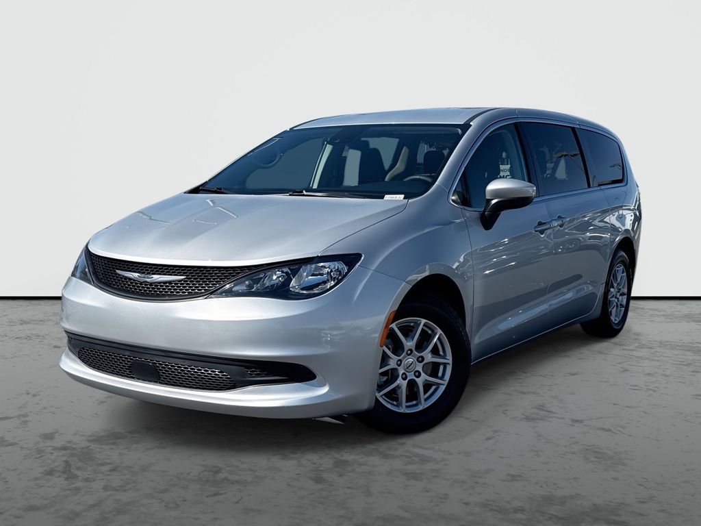 Silver Mist Clearcoat 2023 Chrysler Voyager LX FWD Minivan Front-Wheel Drive 9-Speed Automatic