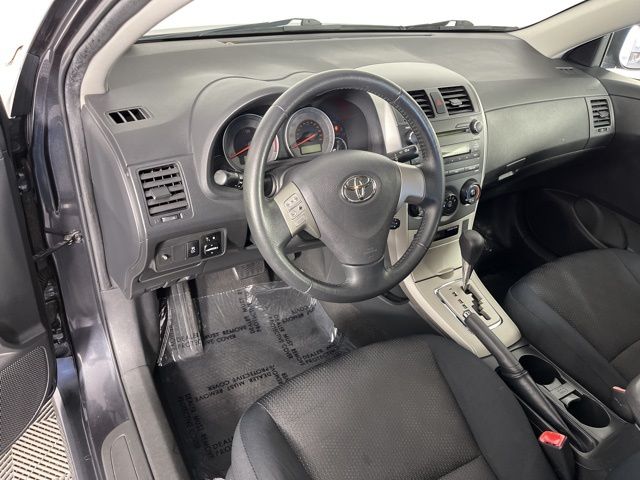 Thumbnail: 2010 Toyota Corolla - 13