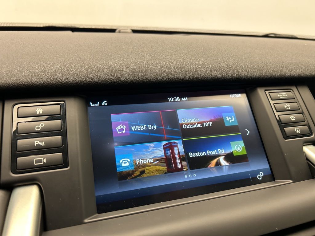 Thumbnail: 2019 Land Rover Discovery Sport - 18