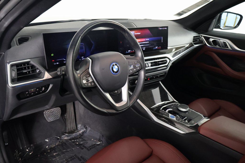 Thumbnail: 2023 BMW i4 - 7