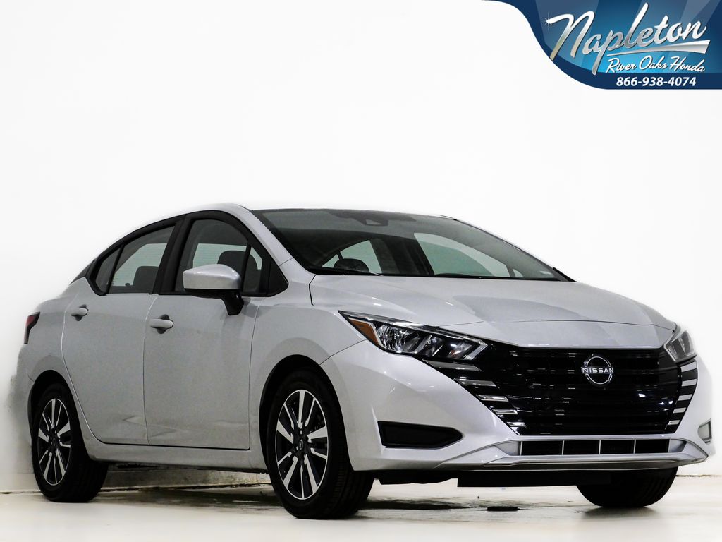 2023 Nissan Versa SV FWD
