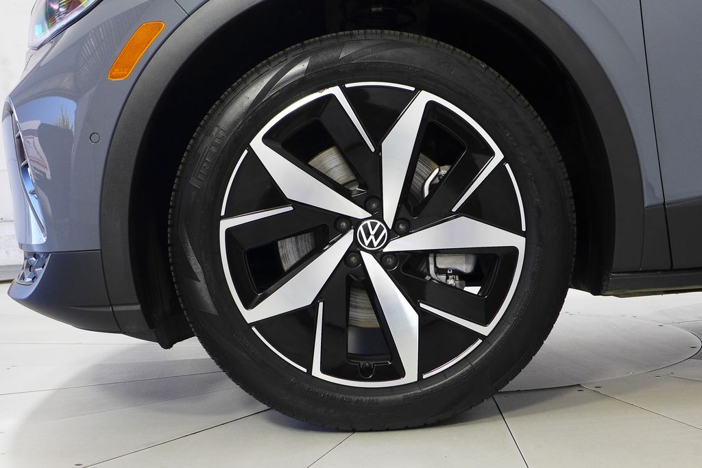 Thumbnail: 2023 Volkswagen ID.4 - 5