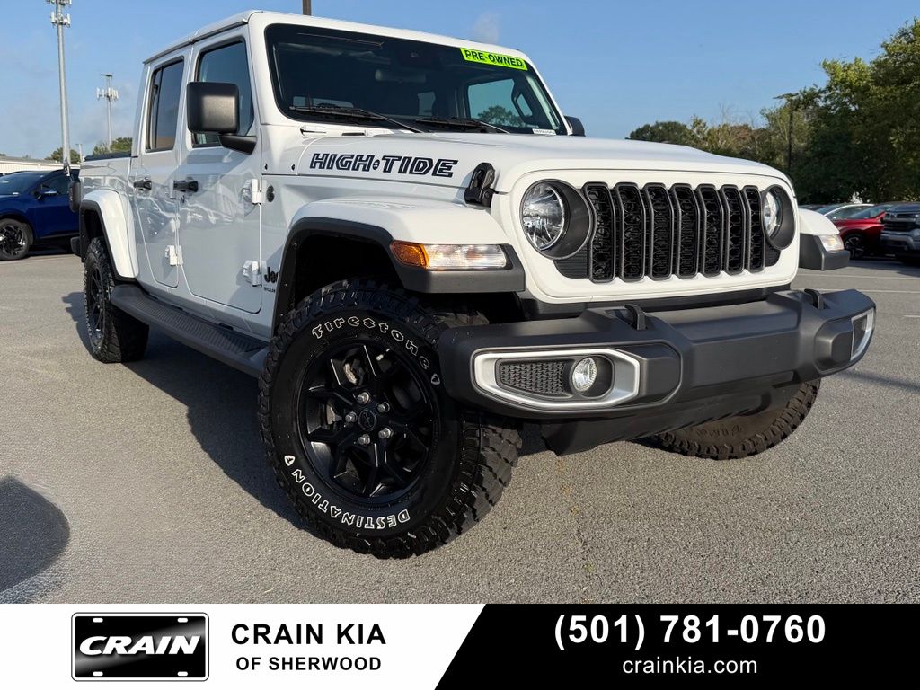 Bright White Clearcoat 2025 Jeep Gladiator Pickup Truck Four-Wheel Drive 8-Speed Automatic