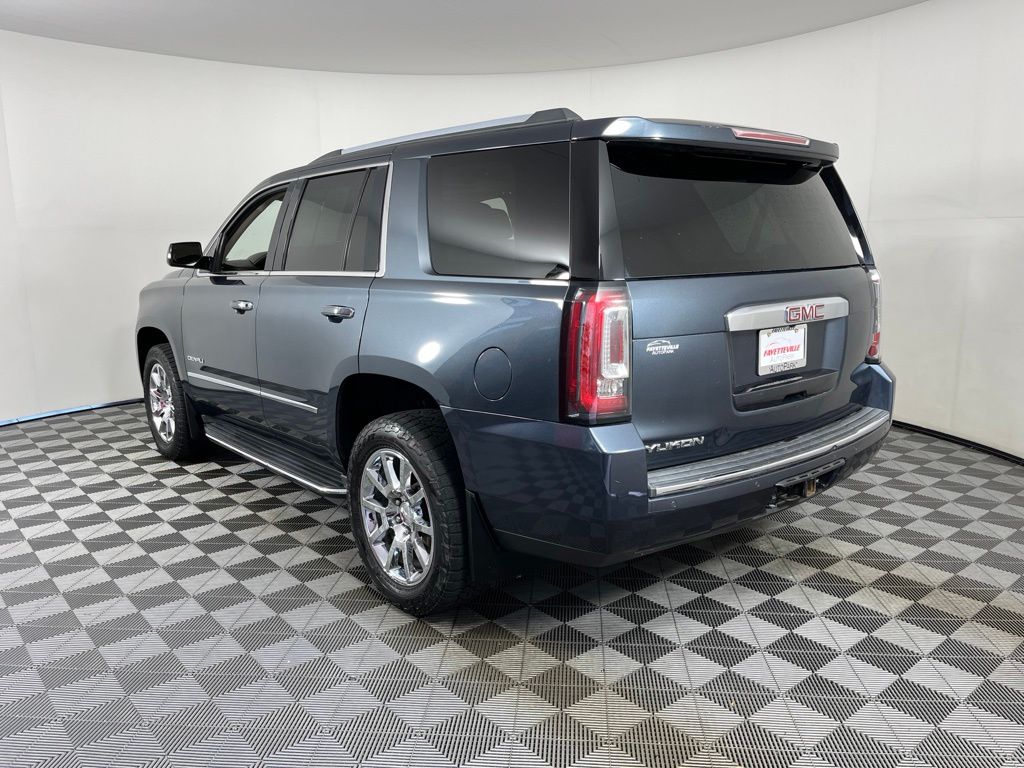 Thumbnail: 2019 GMC Yukon - 16