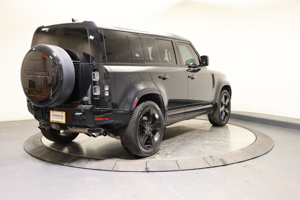 Thumbnail: 2022 Land Rover Defender - 5