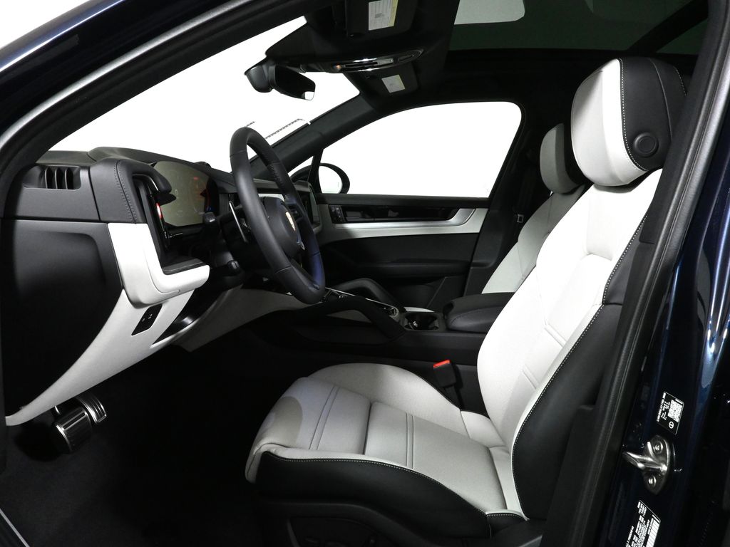 Thumbnail: 2026 Porsche Cayenne - 5