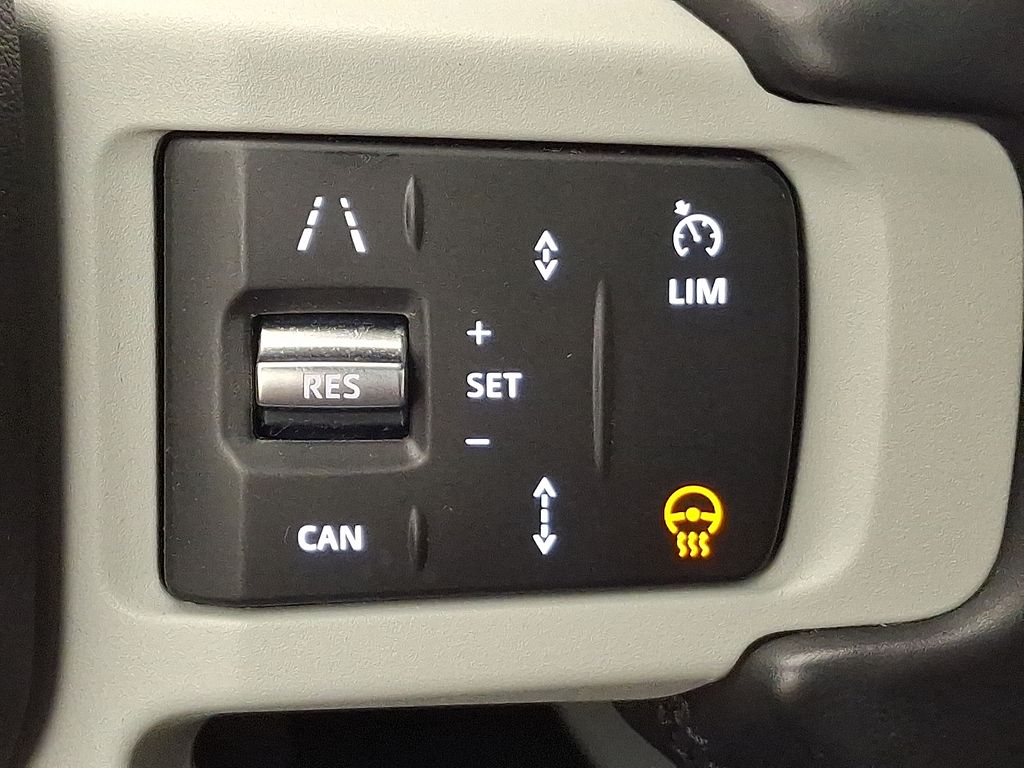 Thumbnail: 2024 Land Rover Defender - 24