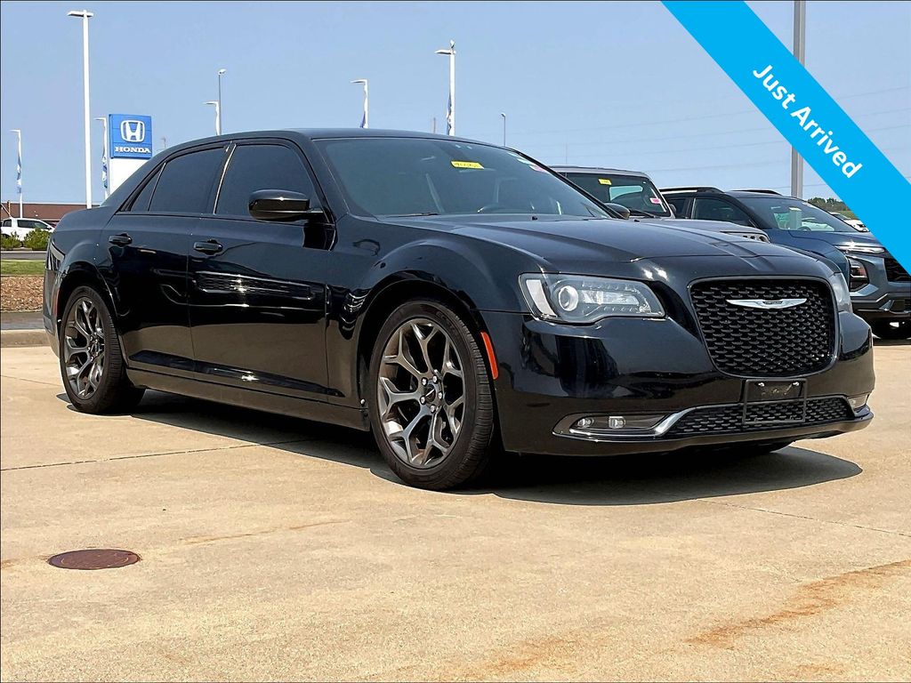 Gloss Black 2015 Chrysler 300 Sedan Rear-Wheel Drive 8-Speed Automatic