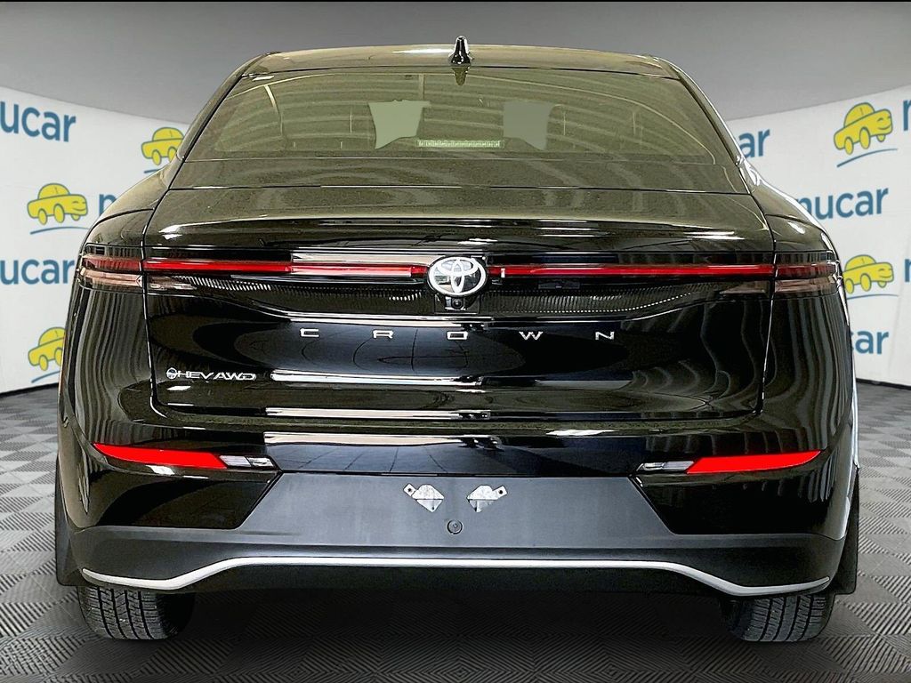 2026 Toyota Crown — photo 5
