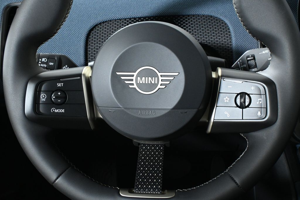 Thumbnail: 2027 MINI Cooper Countryman - 19